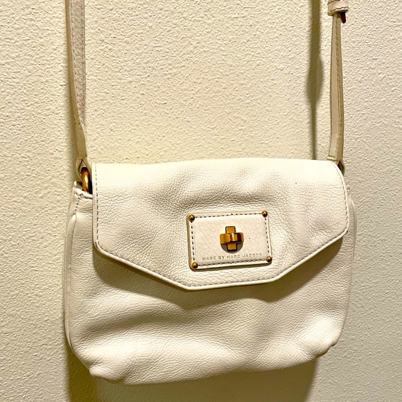Marc Jacobs Crossbody Bag - Picture 2 of 4